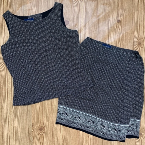 Charter Club Dresses & Skirts - Vintage 90s Charter Club two piece wrap skirt set!